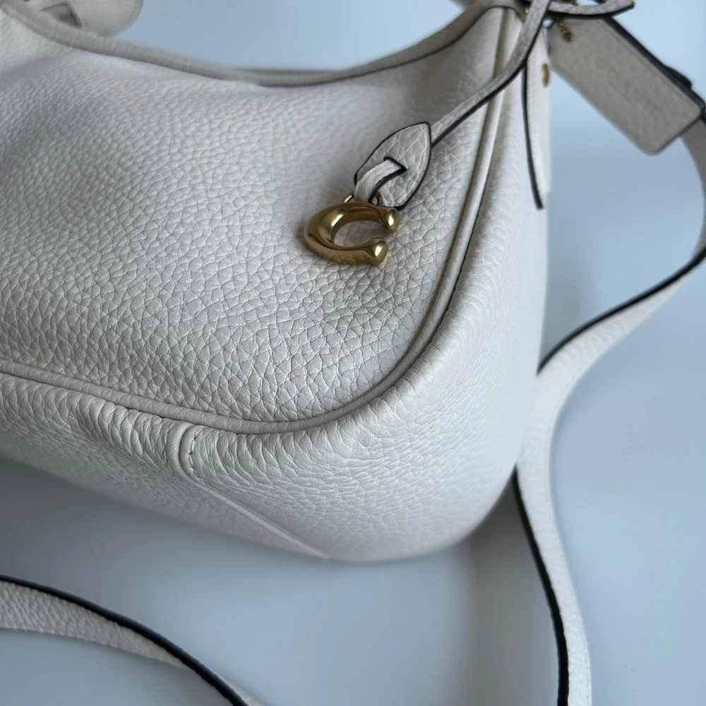 Coach Cary Crossbody Bag Chalk Pebble Leather Shoulder Bag CC437